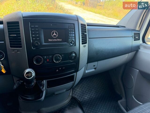 Белый Мерседес Sprinter, объемом двигателя 0 л и пробегом 353 тыс. км за 15900 $, фото 9 на Automoto.ua