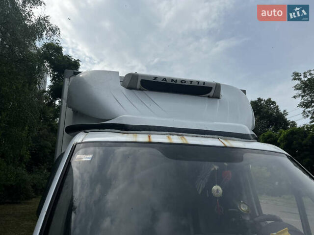 Белый Мерседес Sprinter, объемом двигателя 2.1 л и пробегом 260 тыс. км за 17000 $, фото 2 на Automoto.ua