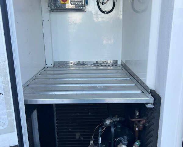 Белый Мерседес Sprinter, объемом двигателя 0 л и пробегом 248 тыс. км за 21800 $, фото 13 на Automoto.ua