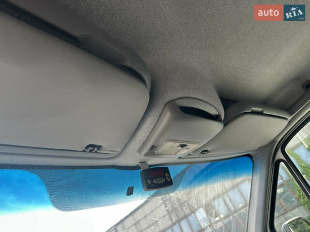 Білий Мерседес Sprinter, об'ємом двигуна 2.2 л та пробігом 359 тис. км за 21500 $, фото 13 на Automoto.ua
