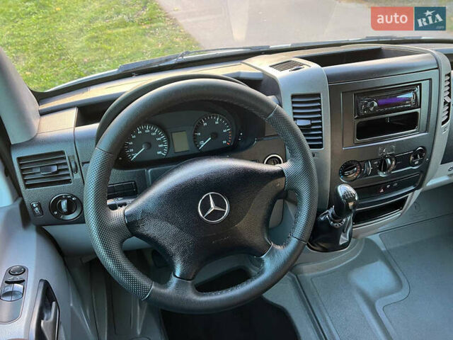 Белый Мерседес Sprinter, объемом двигателя 0 л и пробегом 248 тыс. км за 20700 $, фото 18 на Automoto.ua