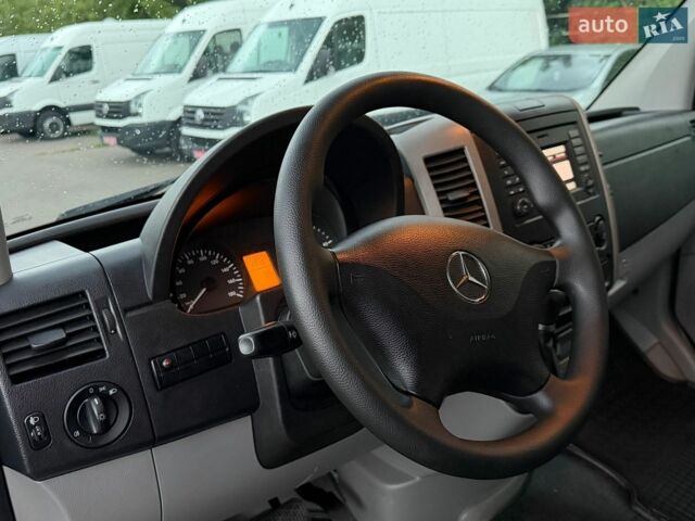 Белый Мерседес Sprinter, объемом двигателя 2.2 л и пробегом 274 тыс. км за 20600 $, фото 11 на Automoto.ua