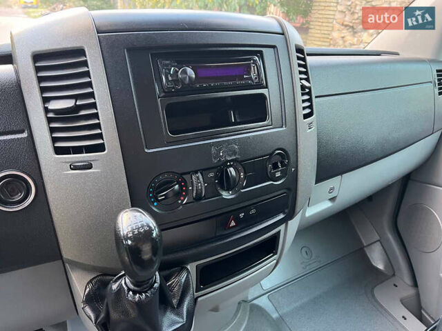 Белый Мерседес Sprinter, объемом двигателя 0 л и пробегом 248 тыс. км за 20700 $, фото 15 на Automoto.ua
