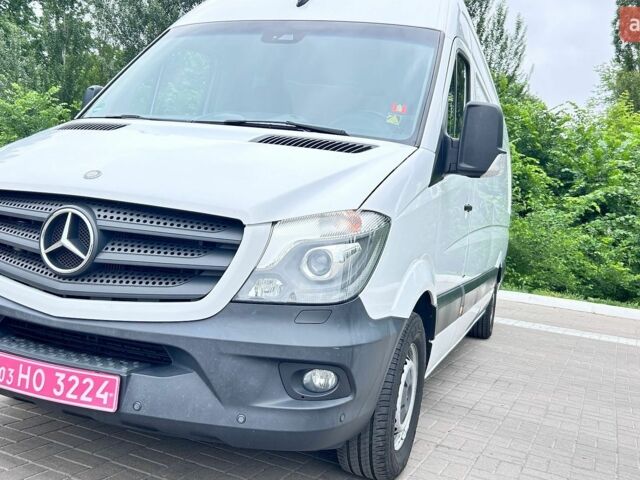 Белый Мерседес Sprinter, объемом двигателя 3 л и пробегом 307 тыс. км за 29750 $, фото 12 на Automoto.ua