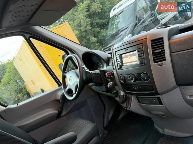 Белый Мерседес Sprinter, объемом двигателя 2.2 л и пробегом 274 тыс. км за 20600 $, фото 23 на Automoto.ua