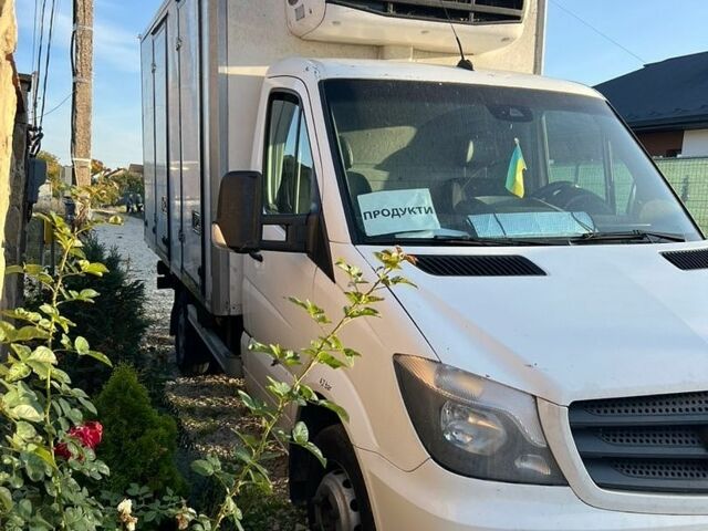 Белый Мерседес Sprinter, объемом двигателя 2.99 л и пробегом 457 тыс. км за 27000 $, фото 1 на Automoto.ua