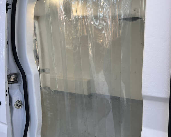 Білий Мерседес Sprinter, об'ємом двигуна 2.15 л та пробігом 243 тис. км за 17500 $, фото 5 на Automoto.ua