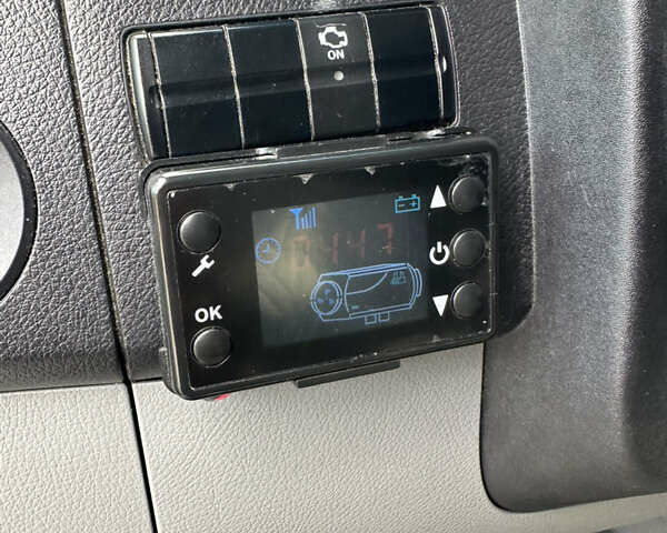 Білий Мерседес Sprinter, об'ємом двигуна 2.2 л та пробігом 359 тис. км за 21500 $, фото 15 на Automoto.ua