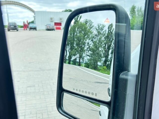 Белый Мерседес Sprinter, объемом двигателя 3 л и пробегом 307 тыс. км за 29750 $, фото 18 на Automoto.ua