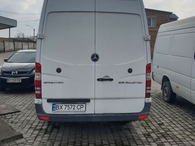 Белый Мерседес Sprinter, объемом двигателя 3 л и пробегом 228 тыс. км за 26900 $, фото 1 на Automoto.ua