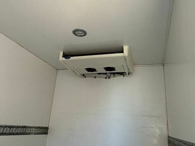 Белый Мерседес Sprinter, объемом двигателя 0 л и пробегом 353 тыс. км за 15900 $, фото 13 на Automoto.ua
