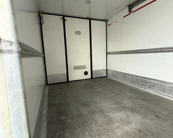 Белый Мерседес Sprinter, объемом двигателя 2.14 л и пробегом 359 тыс. км за 18700 $, фото 22 на Automoto.ua