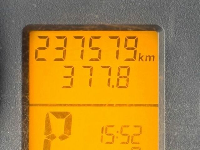 Белый Мерседес Sprinter, объемом двигателя 2.14 л и пробегом 237 тыс. км за 20500 $, фото 4 на Automoto.ua