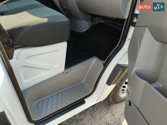 Білий Мерседес Sprinter, об'ємом двигуна 2.1 л та пробігом 280 тис. км за 24900 $, фото 17 на Automoto.ua