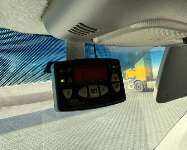 Белый Мерседес Sprinter, объемом двигателя 2.14 л и пробегом 359 тыс. км за 18700 $, фото 14 на Automoto.ua