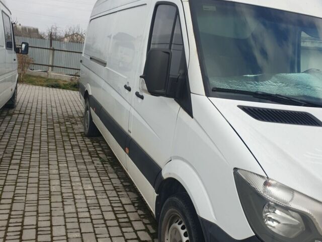 Белый Мерседес Sprinter, объемом двигателя 3 л и пробегом 228 тыс. км за 26900 $, фото 2 на Automoto.ua