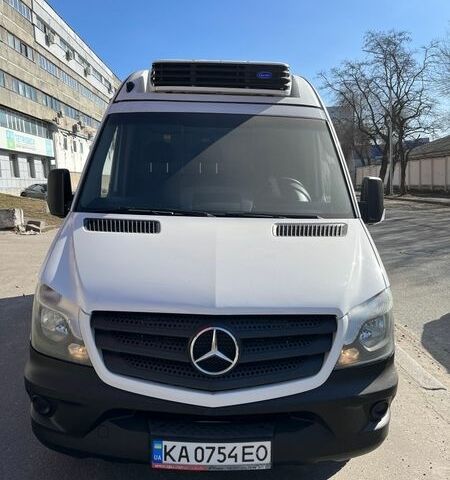 Белый Мерседес Sprinter, объемом двигателя 2.1 л и пробегом 371 тыс. км за 18300 $, фото 1 на Automoto.ua