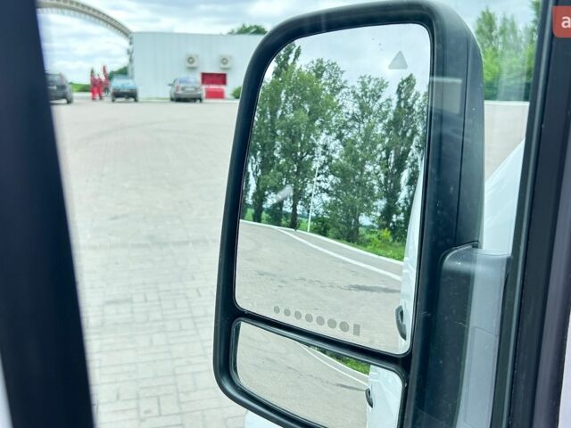 Белый Мерседес Sprinter, объемом двигателя 3 л и пробегом 307 тыс. км за 29750 $, фото 17 на Automoto.ua