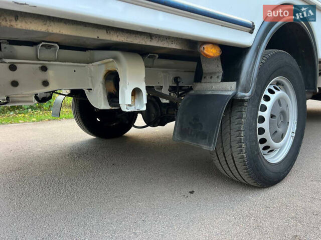 Белый Мерседес Sprinter, объемом двигателя 0 л и пробегом 248 тыс. км за 20700 $, фото 13 на Automoto.ua