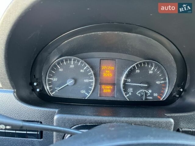 Белый Мерседес Sprinter, объемом двигателя 2.1 л и пробегом 371 тыс. км за 18300 $, фото 15 на Automoto.ua