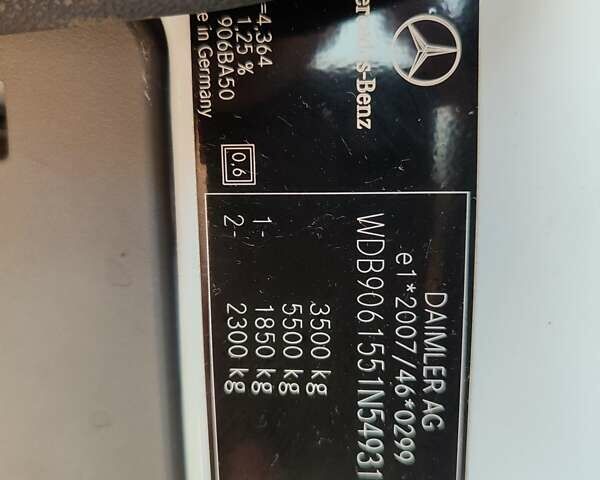 Білий Мерседес Sprinter, об'ємом двигуна 2.1 л та пробігом 280 тис. км за 24900 $, фото 23 на Automoto.ua