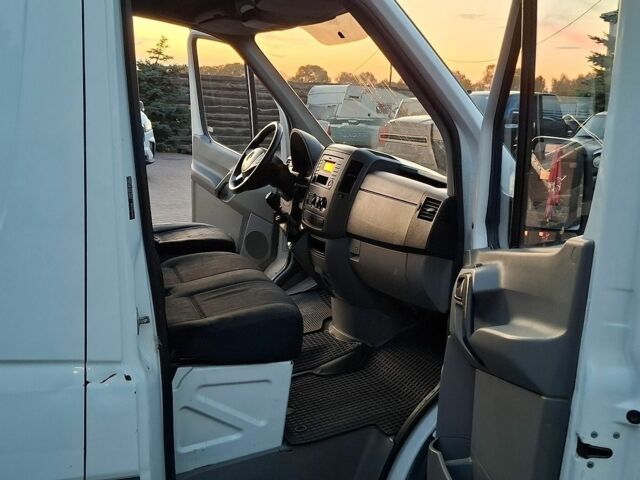 Білий Мерседес Sprinter, об'ємом двигуна 2.14 л та пробігом 250 тис. км за 14000 $, фото 17 на Automoto.ua