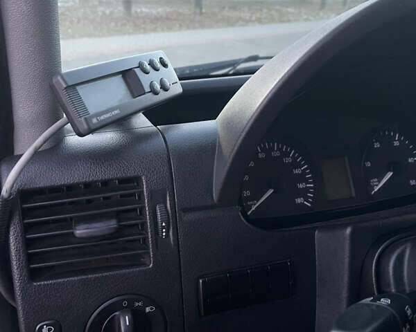 Белый Мерседес Sprinter, объемом двигателя 3 л и пробегом 200 тыс. км за 19500 $, фото 13 на Automoto.ua