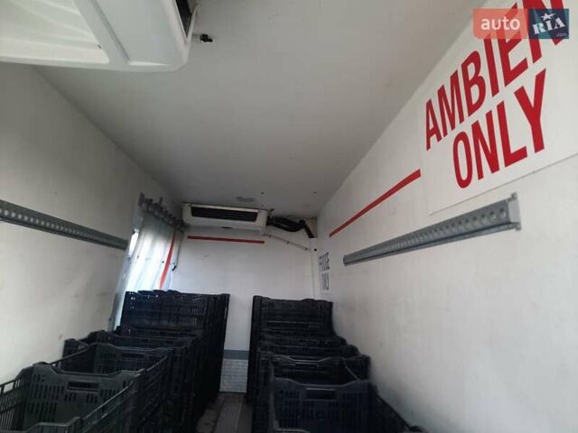 Белый Мерседес Sprinter, объемом двигателя 2.2 л и пробегом 300 тыс. км за 14000 $, фото 18 на Automoto.ua