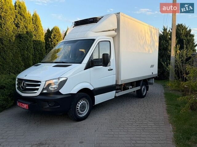 Белый Мерседес Sprinter, объемом двигателя 2.2 л и пробегом 215 тыс. км за 18800 $, фото 4 на Automoto.ua