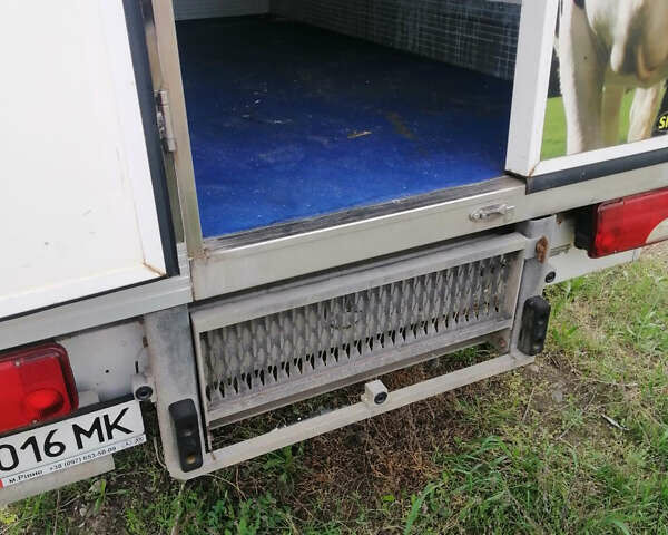 Белый Мерседес Sprinter, объемом двигателя 2.1 л и пробегом 259 тыс. км за 16500 $, фото 9 на Automoto.ua