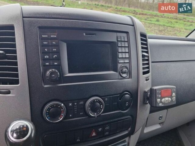 Белый Мерседес Sprinter, объемом двигателя 2.14 л и пробегом 394 тыс. км за 22000 $, фото 10 на Automoto.ua