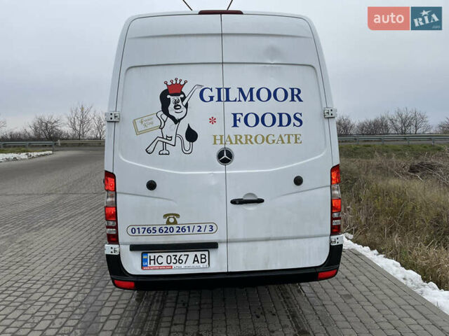 Белый Мерседес Sprinter, объемом двигателя 2.14 л и пробегом 406 тыс. км за 10000 $, фото 2 на Automoto.ua