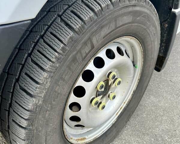 Білий Мерседес Sprinter, об'ємом двигуна 2.14 л та пробігом 412 тис. км за 17400 $, фото 4 на Automoto.ua