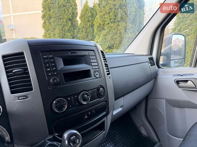 Белый Мерседес Sprinter, объемом двигателя 2.2 л и пробегом 215 тыс. км за 18800 $, фото 58 на Automoto.ua