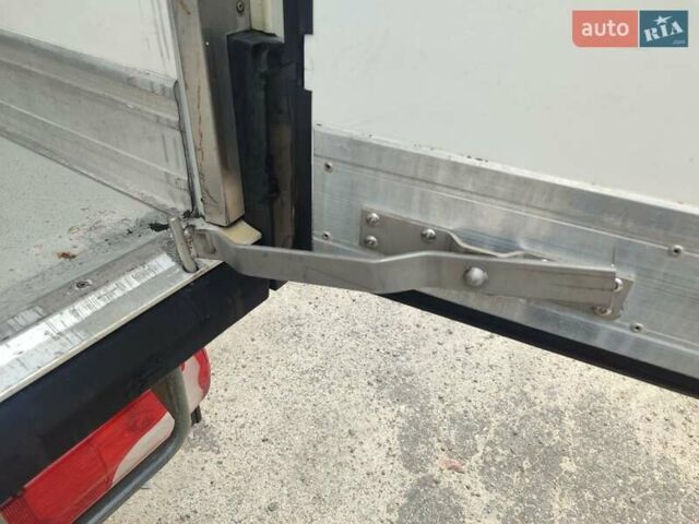 Білий Мерседес Sprinter, об'ємом двигуна 3 л та пробігом 253 тис. км за 31500 $, фото 25 на Automoto.ua