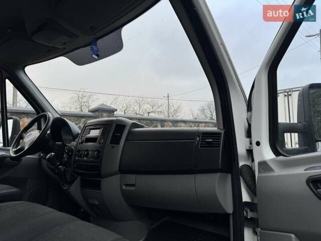 Белый Мерседес Sprinter, объемом двигателя 2.2 л и пробегом 311 тыс. км за 22000 $, фото 52 на Automoto.ua