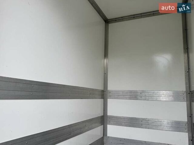 Белый Мерседес Sprinter, объемом двигателя 2.2 л и пробегом 310 тыс. км за 19300 $, фото 38 на Automoto.ua