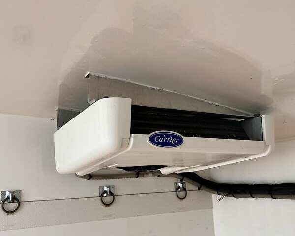 Білий Мерседес Sprinter, об'ємом двигуна 2.14 л та пробігом 412 тис. км за 17400 $, фото 15 на Automoto.ua