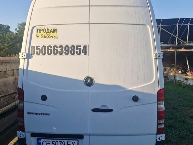 Белый Мерседес Sprinter, объемом двигателя 2.1 л и пробегом 398 тыс. км за 20000 $, фото 6 на Automoto.ua
