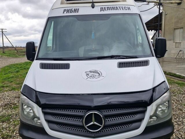 Белый Мерседес Sprinter, объемом двигателя 2.1 л и пробегом 398 тыс. км за 20000 $, фото 1 на Automoto.ua