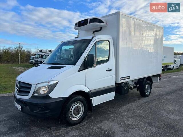 Белый Мерседес Sprinter, объемом двигателя 2.2 л и пробегом 324 тыс. км за 13349 $, фото 2 на Automoto.ua