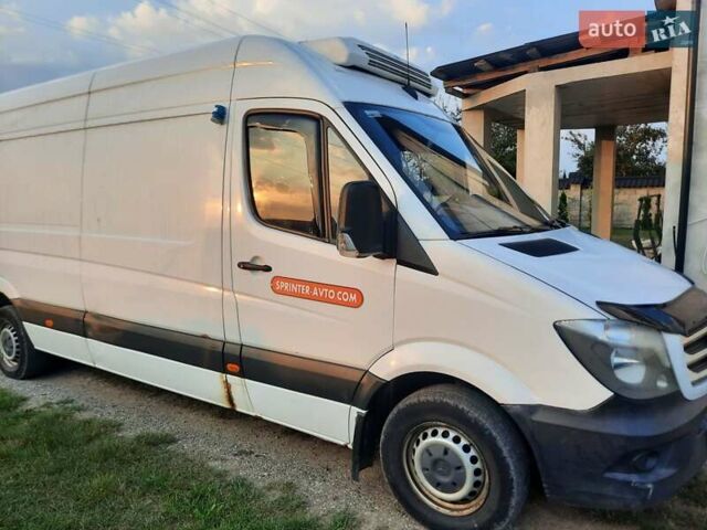 Белый Мерседес Sprinter, объемом двигателя 2.2 л и пробегом 300 тыс. км за 14000 $, фото 9 на Automoto.ua