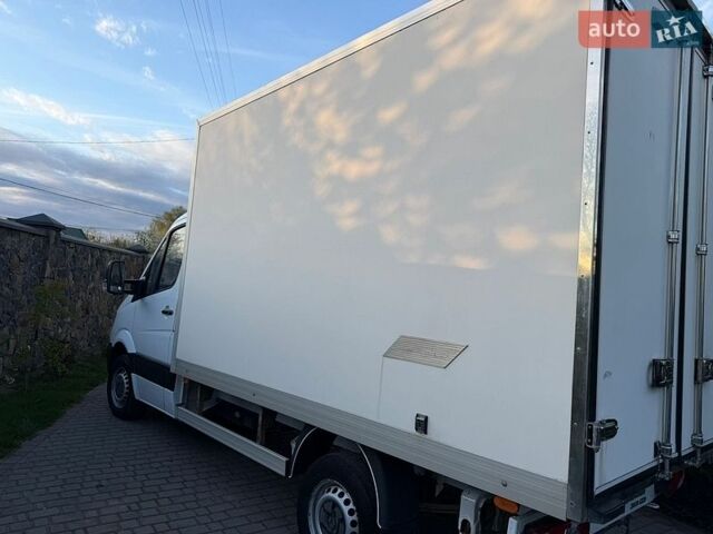 Белый Мерседес Sprinter, объемом двигателя 2.2 л и пробегом 215 тыс. км за 18800 $, фото 44 на Automoto.ua