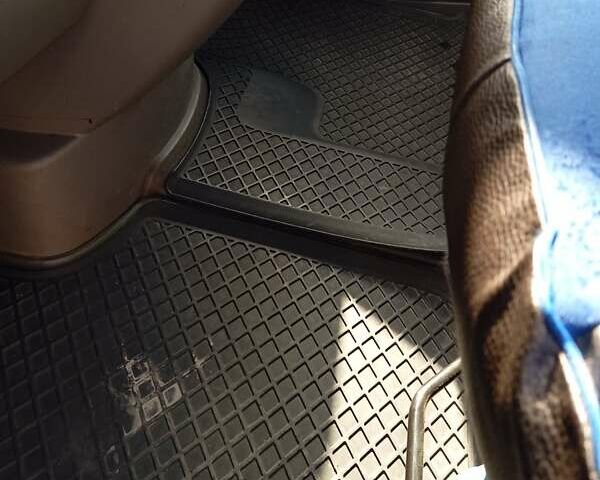 Белый Мерседес Sprinter, объемом двигателя 2.14 л и пробегом 650 тыс. км за 15000 $, фото 12 на Automoto.ua