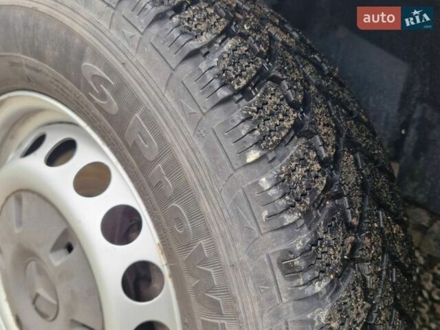 Белый Мерседес Sprinter, объемом двигателя 2.14 л и пробегом 394 тыс. км за 22000 $, фото 12 на Automoto.ua