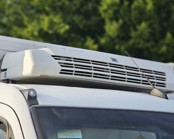 Білий Мерседес Sprinter, об'ємом двигуна 2.14 л та пробігом 274 тис. км за 16900 $, фото 3 на Automoto.ua