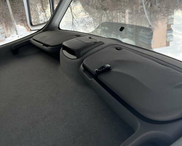 Білий Мерседес Sprinter, об'ємом двигуна 2.14 л та пробігом 412 тис. км за 17400 $, фото 10 на Automoto.ua