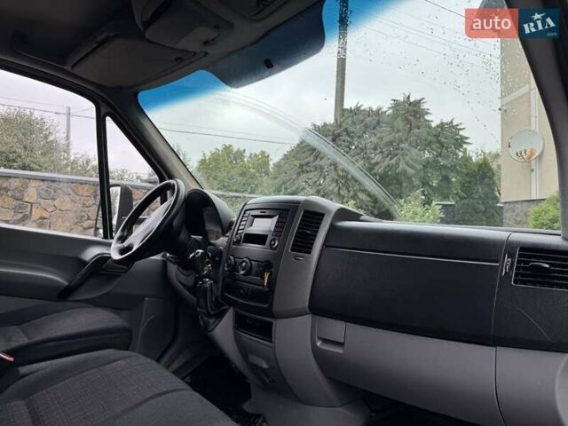 Белый Мерседес Sprinter, объемом двигателя 2.2 л и пробегом 310 тыс. км за 19300 $, фото 44 на Automoto.ua