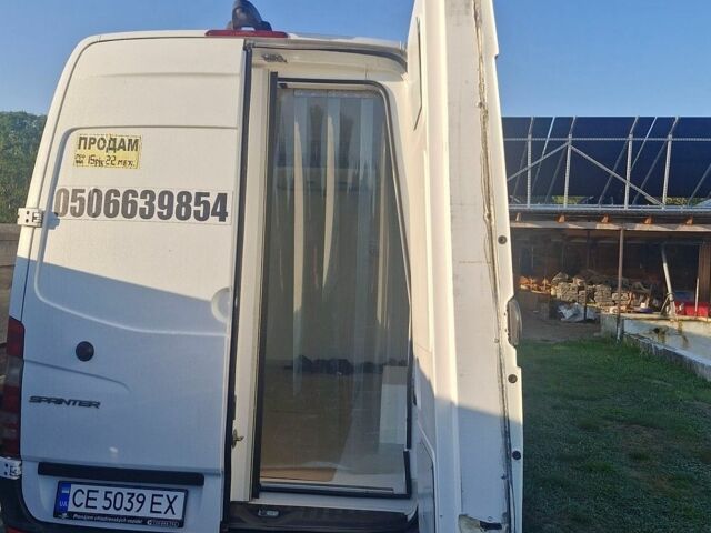 Белый Мерседес Sprinter, объемом двигателя 2.1 л и пробегом 398 тыс. км за 20000 $, фото 7 на Automoto.ua
