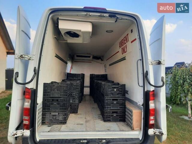 Белый Мерседес Sprinter, объемом двигателя 2.2 л и пробегом 300 тыс. км за 14000 $, фото 20 на Automoto.ua